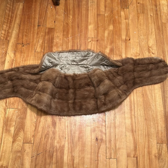 Vintage mink fur stole/cape - Picture 14 of 17